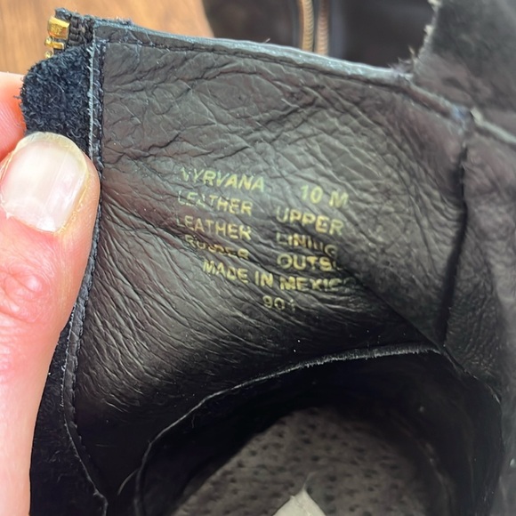 Black leather booties! - Picture 5 of 6